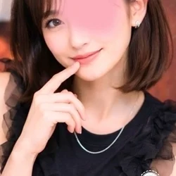 白石 ユリ