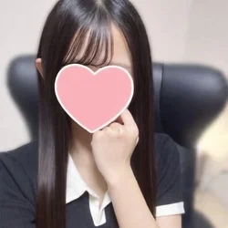 ななさん【モデル並みの小顔に可愛さ満点...