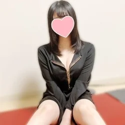かほさん【あどけない容姿と鼠蹊部キワキ...