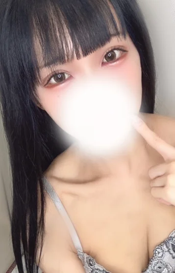 源ゆりな