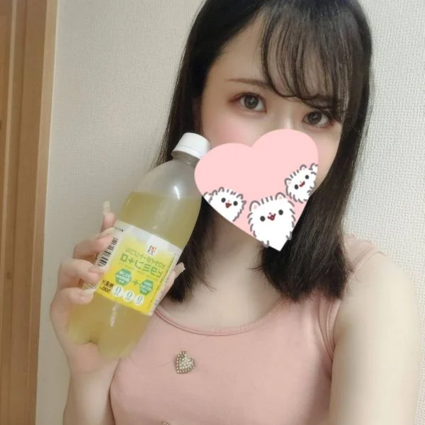 明日17時〜21時で出勤します✨