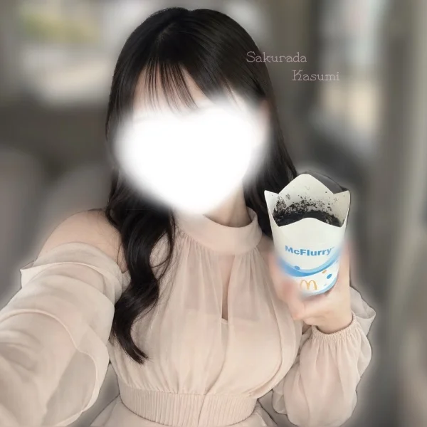 夜食のお時間です🍟🌸