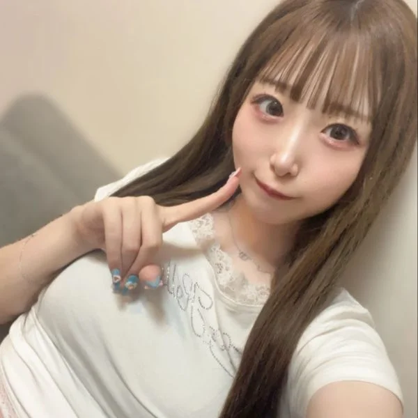 美容院帰りで髪さらさら💇♀️でかわいいです(´✪ω✪`)