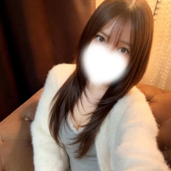 髪型変えました〜‼︎なんか雰囲気変わったかな？(u_u)