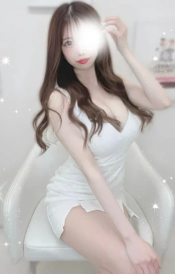 夢咲 ひな