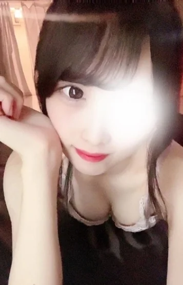美月ゆあ