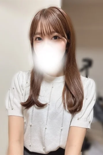 小糸ちなつ