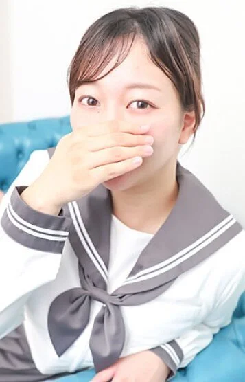 芹澤あみ
