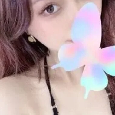 ローラ>の写真