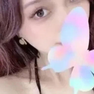 ローラ>の写真