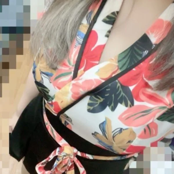 本日20:00から出勤してます！