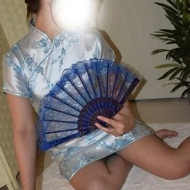 小喬(日本人)>の写真
