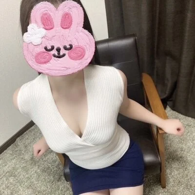 ☆明るく人懐っこい清楚系美女❤望月さん明日18時出勤デス☆