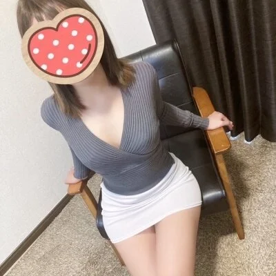 ☆スレンダーで美脚の美女❤瀬央さん本日出勤デス☆