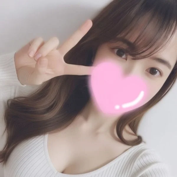 明日12時-19時で出勤します！