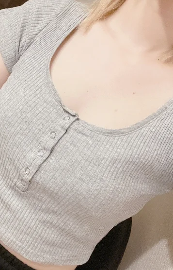 りお 未経験デビュー