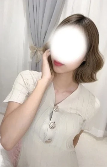 成宮シュナ