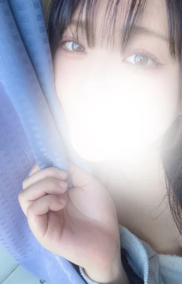 新人れい