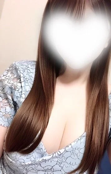 成瀬ももか