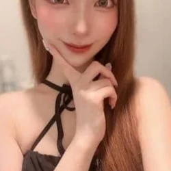 月乃かりな