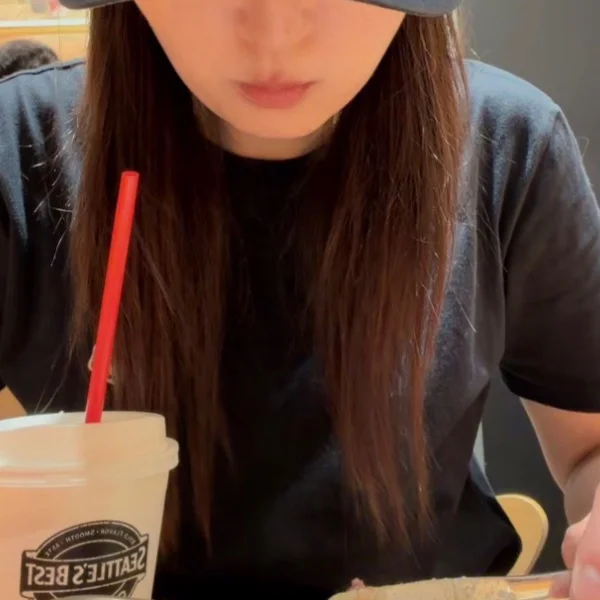 なんと！！