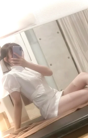 にこ