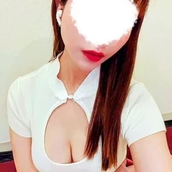 超絶美人でわがままボディの新人セラピス...