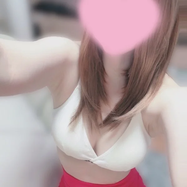 ひな出勤してます🩷💚🩵🧡