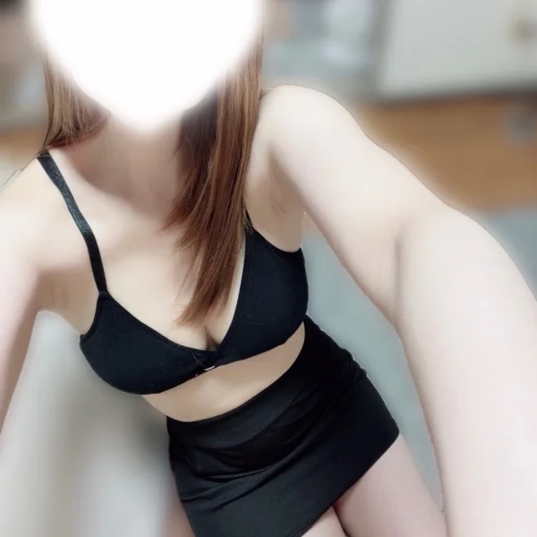 ひな出勤してます🩷💚🩵🧡