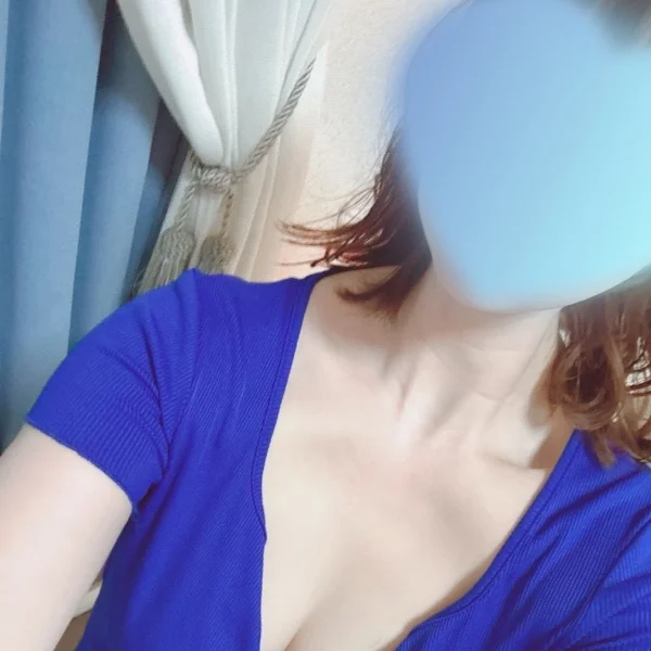 本日13時から出勤してます💚💙🧡🩷