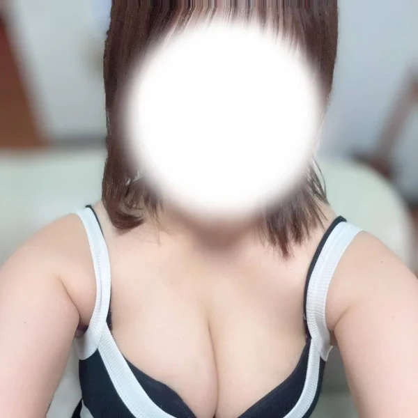 本日12:00から出勤してます！
