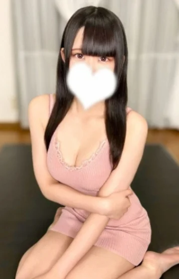 胡桃もも(新人)
