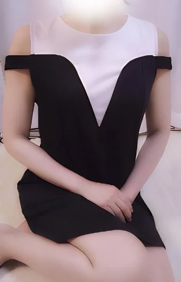 大人綺麗系：アヤカ