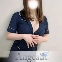 逢坂いろは
