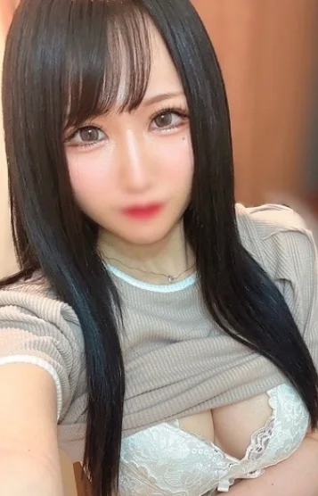 加賀美よつば