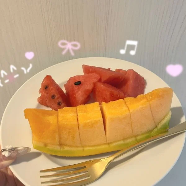 実家からの差し入れ🍈🍉