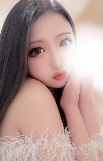 桃百奈(ももな)