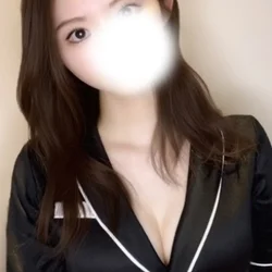 藤堂なな