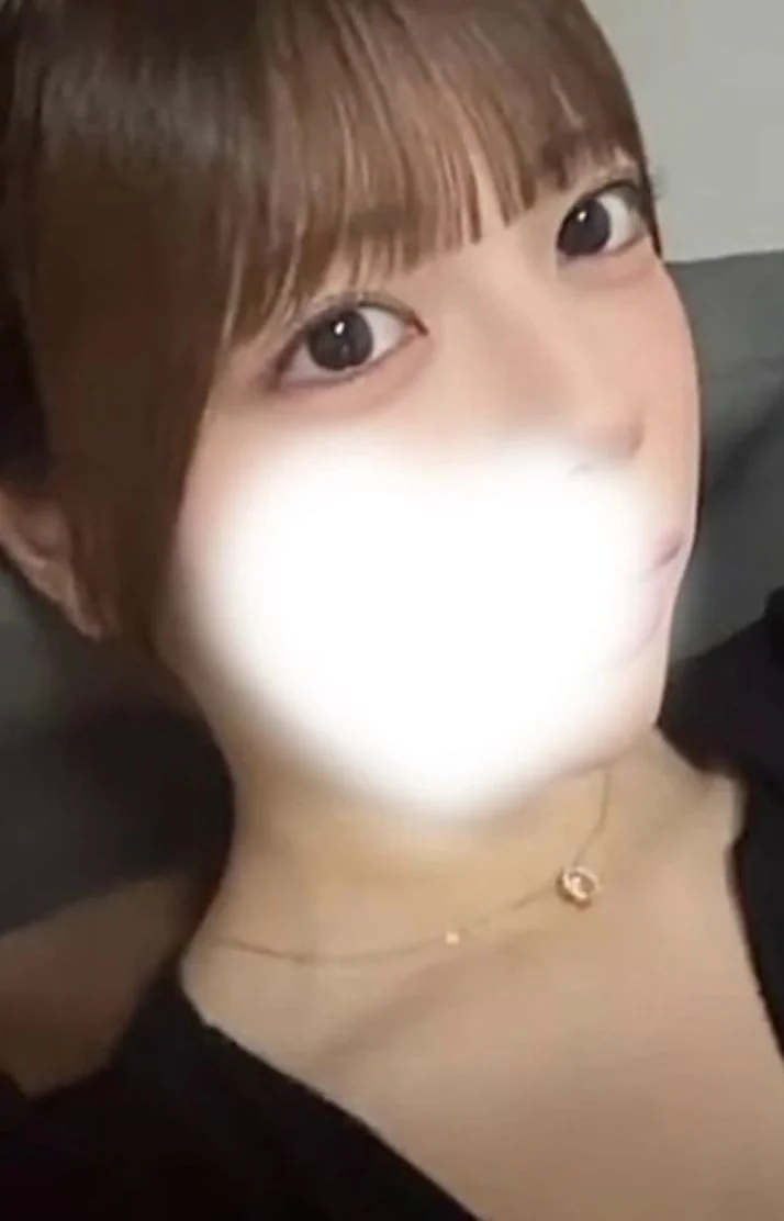 髪型変えたので見に来て欲しいです〜💞