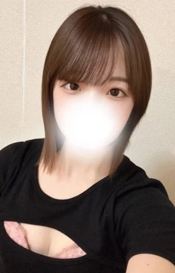 愛沢みこ