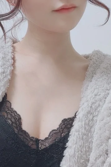 汐見なぎ
