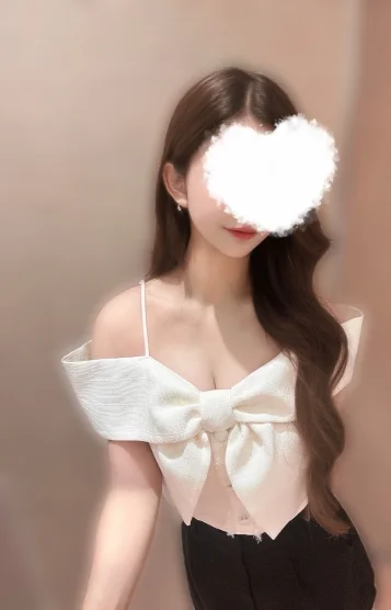 七瀬 しずく