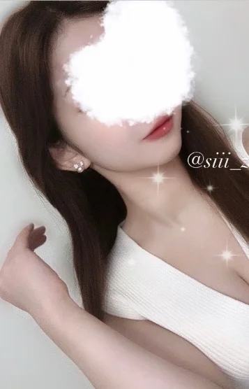 七瀬 しずく