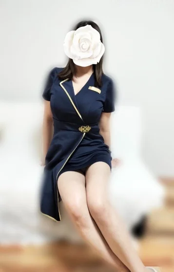 朝比奈しほ