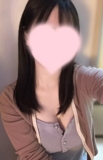 橘なぎ