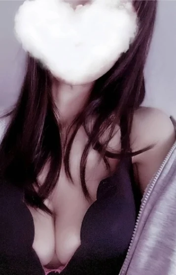 田代まゆ