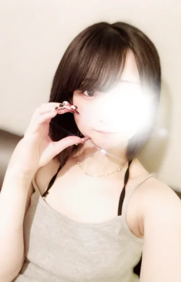 なな(新人)