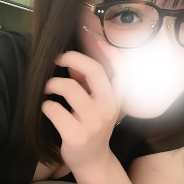今日はメガネ🥲💗