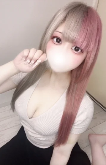 七楽ひな