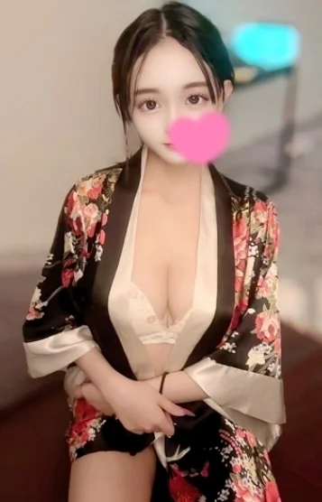 玲於奈（レオナ）